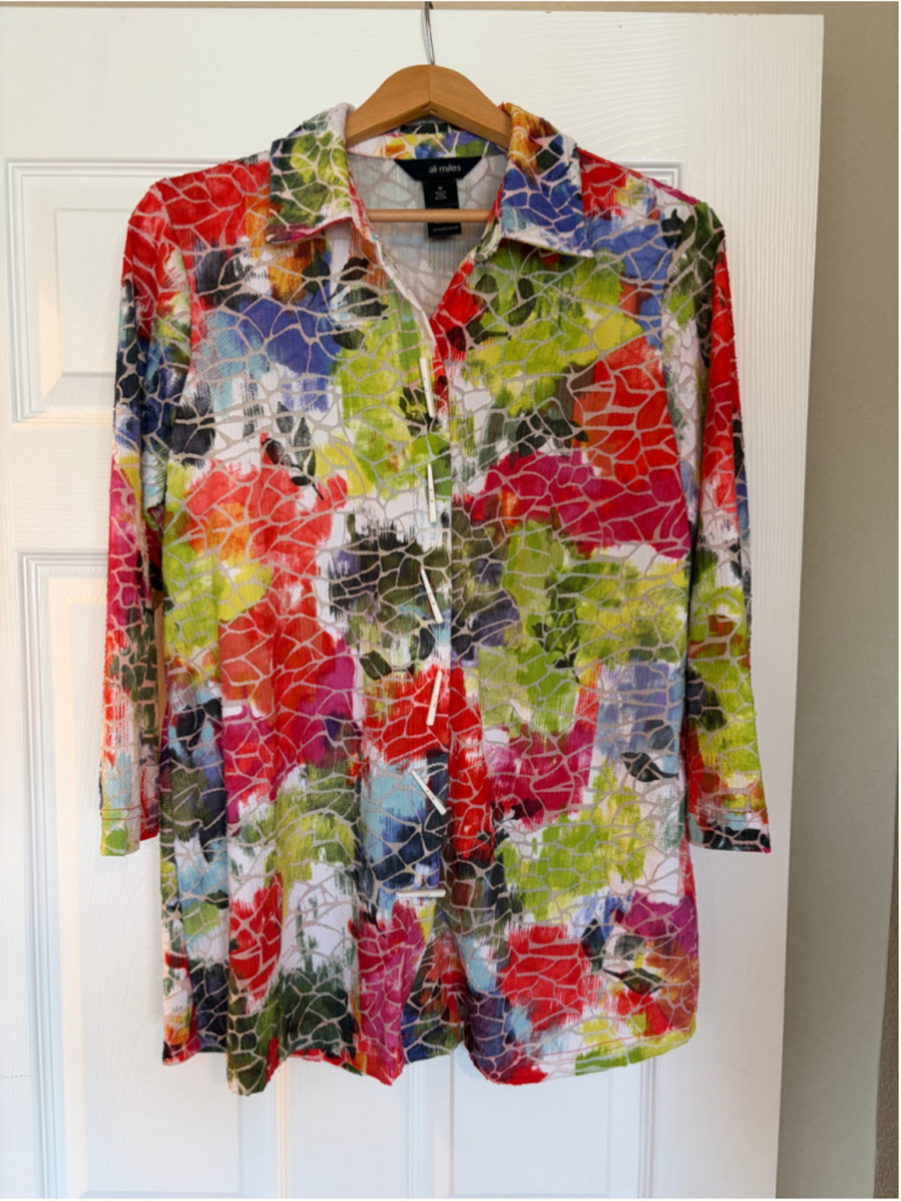 Ali Miles Blouse M Fun Multicolor Floral Art to Wear Tunic Toggle Buttons J1